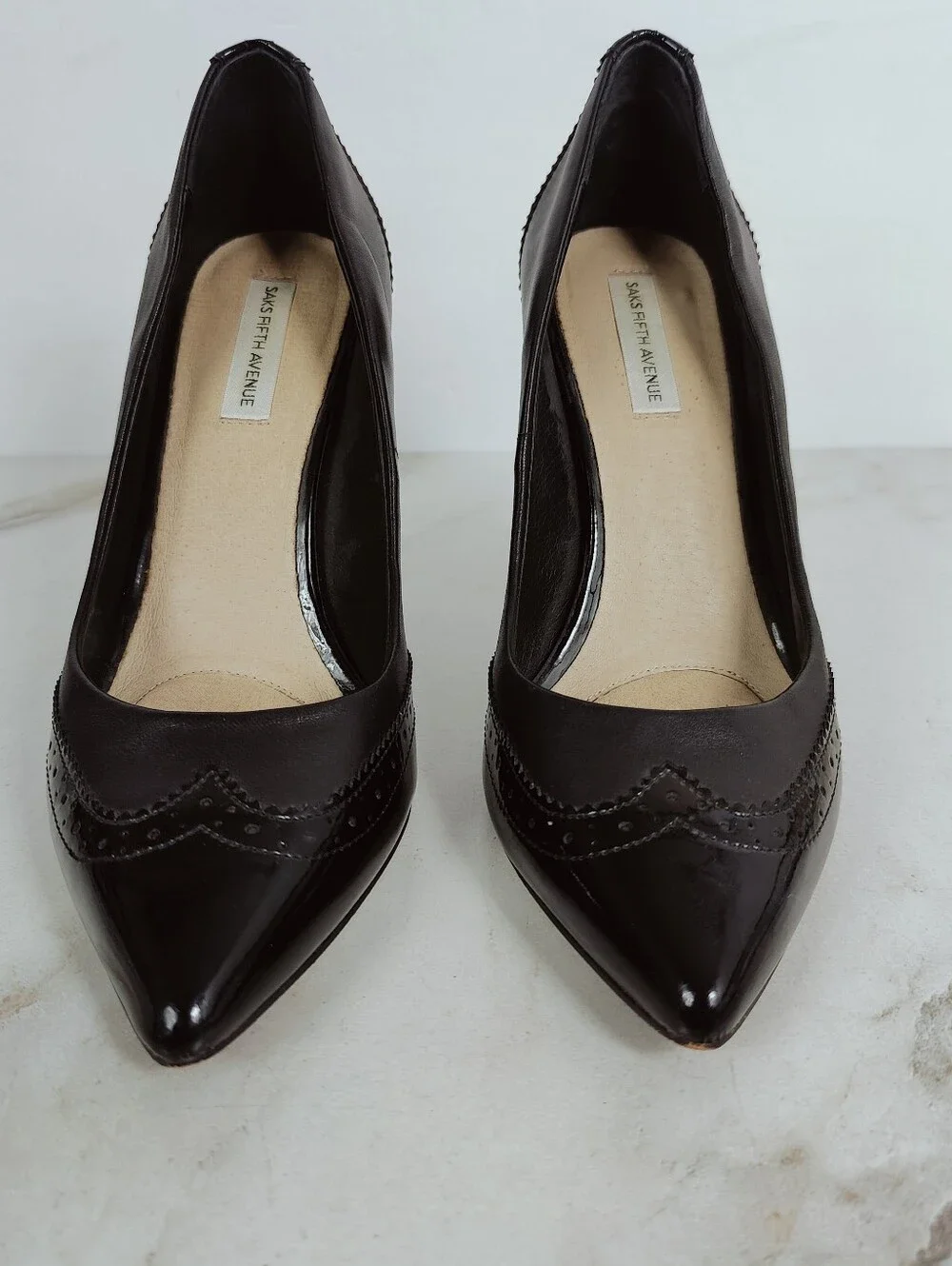 Saks Fifth Avenue Black Leather Pointed-Toe Pumps Wingtip Brogue Detailing, 8.5